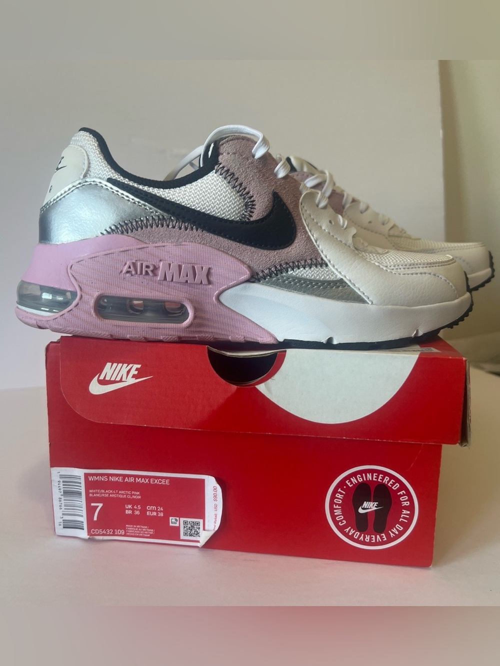 New Nike Women’s Air Max Excee White, Pink & Black Sneakers